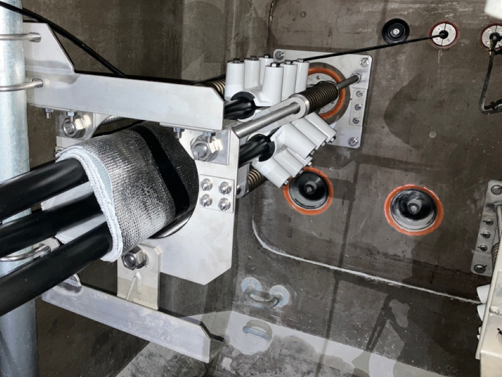 【ケーブル波乗り防止装置「配電・送電」ケーブル用】