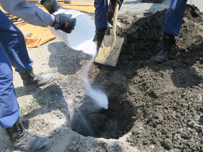 緊建柱用掘削泥土吸水剤『どろ運べーる』シリーズ