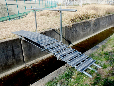 カンタンブリッジ(簡易巡視橋)